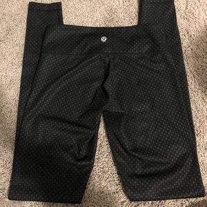 Lululemon size 4 full length polka dot leggings